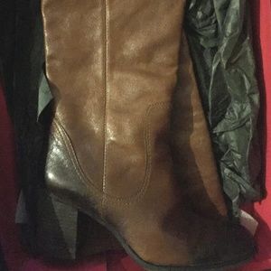 Vince Camuto Brown Leather Boots Size 8.5